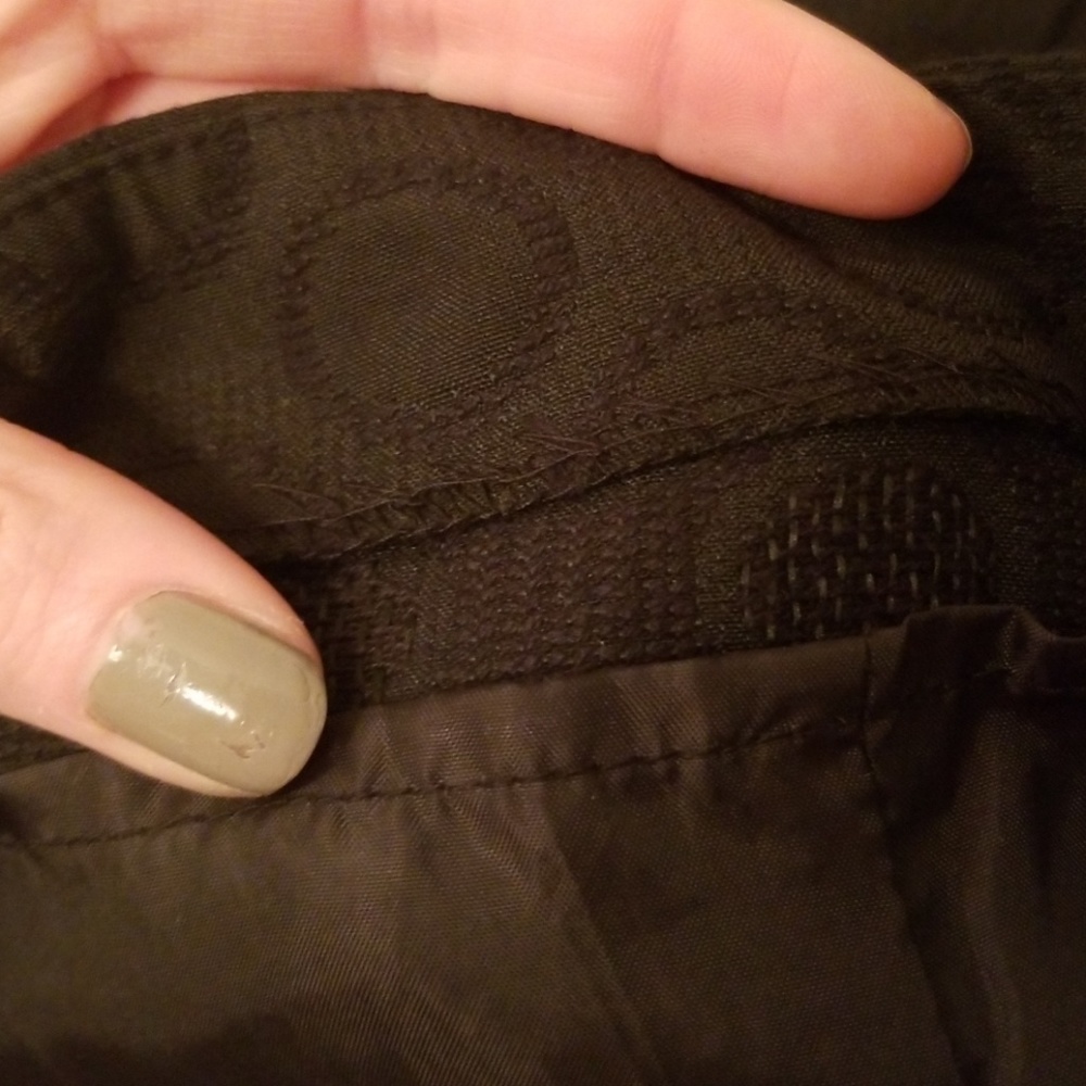 H&M black skirt WITH POCKETS! - Picture 5 of 5